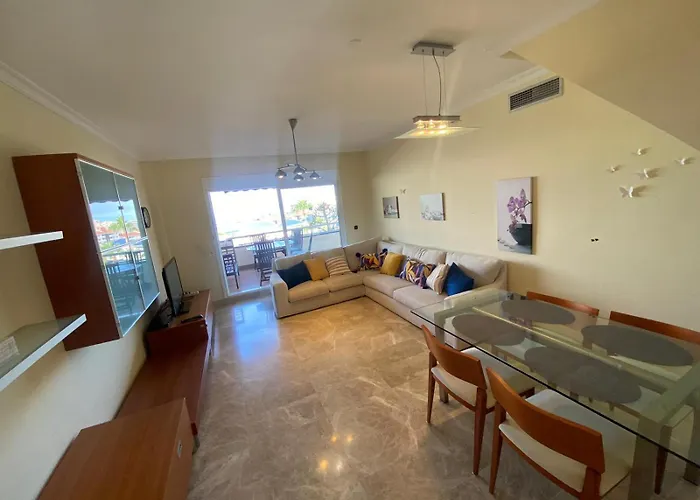 Large Direct Ocean Front 4Bd Apartment
