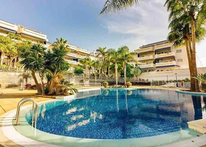 Large Direct Ocean Front 4Bd Apartment
